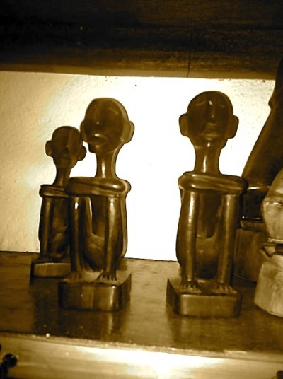 Ancient golden human figurines for your dividers.