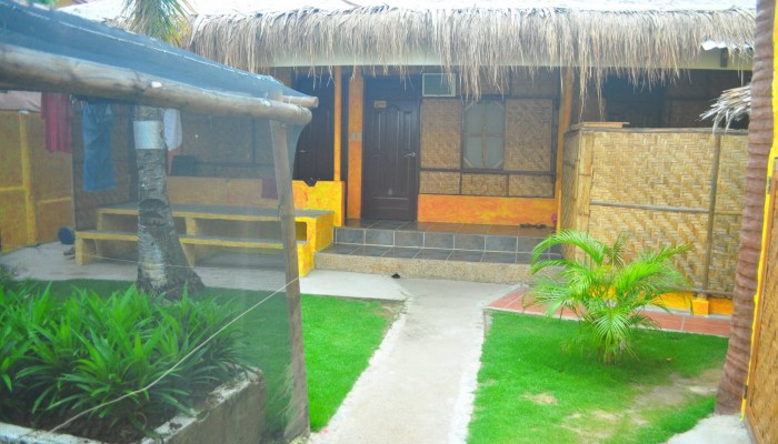Budget room bungalows near Maldito Malapascua Grill and Restobar